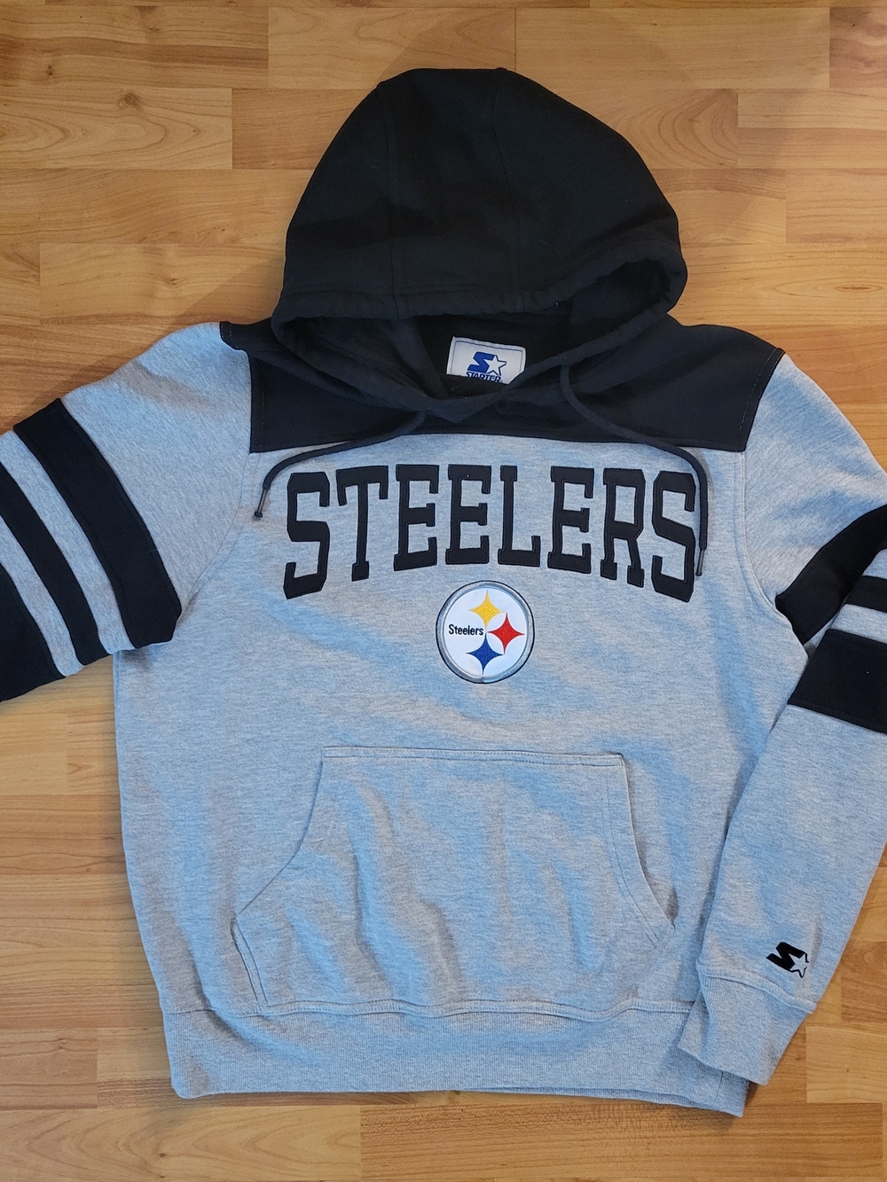 STARTER Pittsburgh Steelers NFL Gray And Black Hoodie, Large